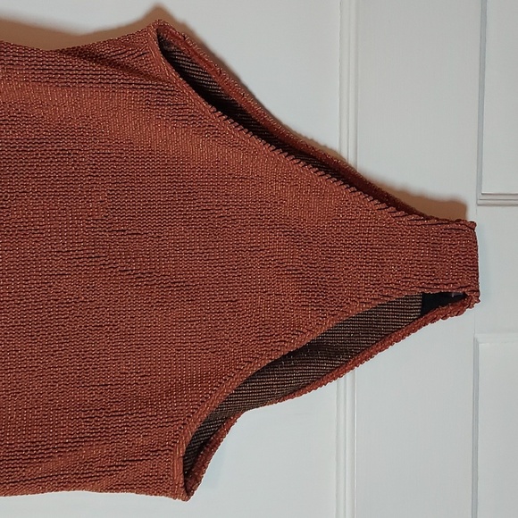 Beach Riot Crinkle One-Piece Swimsuit Gold Sparkle Size Medium NWOT - Picture 6 of 12